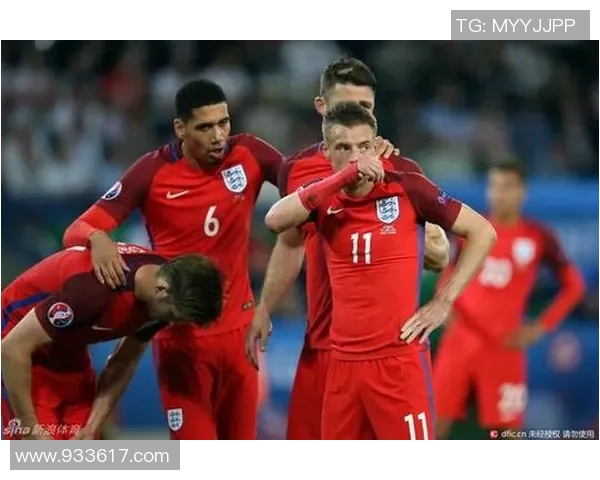 摩纳哥与尤文图斯激战正酣球迷热议比赛精彩瞬间与战术分析 摩纳哥与尤文图斯激战正酣球迷热议比赛精彩瞬间与战术分析