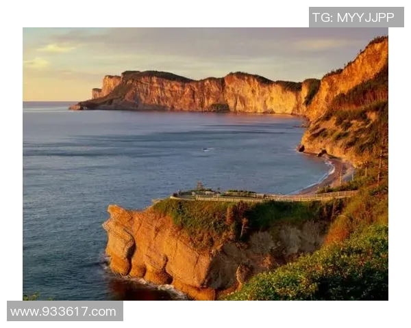 探索埃斯特旺的魅力与历史：一场文化与自然的完美融合之旅