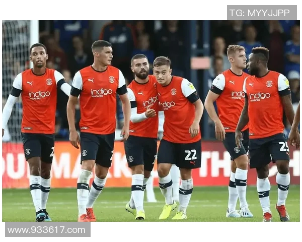 伯明翰与卢顿对决前瞻分析球队状态及战术布置探讨