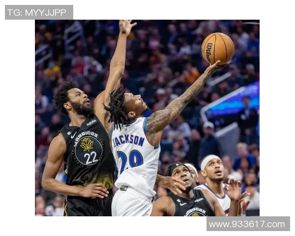 勇士与奇才激战25号赛场精彩回顾与精彩瞬间分析