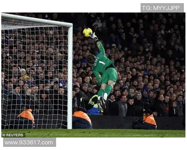 诺伊尔重伤缺席整个赛季拜仁急寻德赫亚顶替救火 诺伊尔重伤缺席整个赛季拜仁急寻德赫亚顶替救火