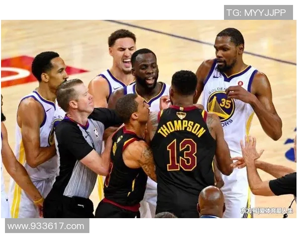 追梦格林播客引发风波杜兰特离队内幕被联盟调查曝光 追梦格林播客引发风波杜兰特离队内幕被联盟调查曝光