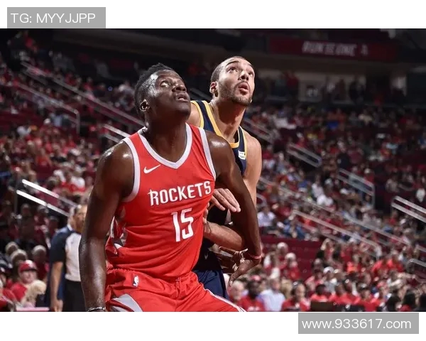 克林特卡佩拉的篮球之路与未来展望:从新秀到全明星的蜕变历程