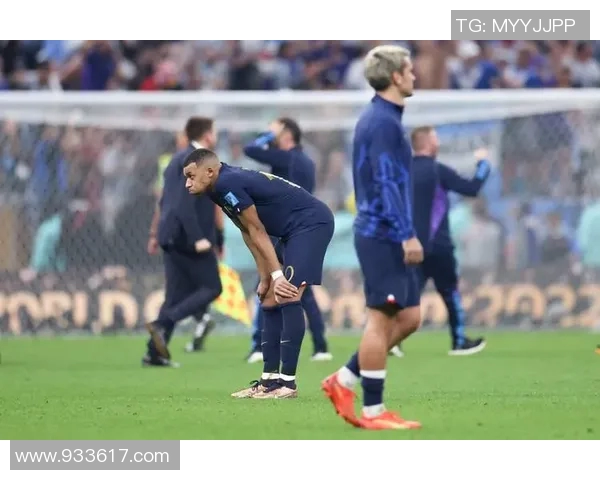 姆巴佩领衔法国队冲击世界杯冠军之路的精彩瞬间与挑战分析 姆巴佩领衔法国队冲击世界杯冠军之路的精彩瞬间与挑战分析