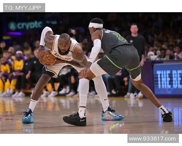 湖人队与火热队精彩对决视频回顾全场亮点与精彩瞬间分析 湖人队与火热队精彩对决视频回顾全场亮点与精彩瞬间分析